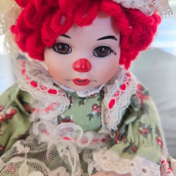 Marie Osmond Porcelain doll Rag A Muffin Christmas Morning , 8 inches 2007 #3554 - Picture 2 of 6